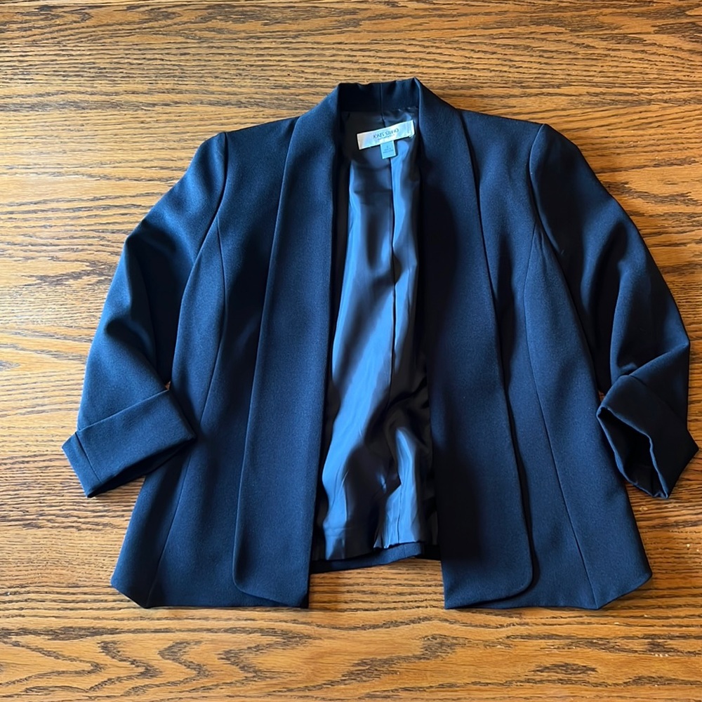 Jones Studio black open blazer